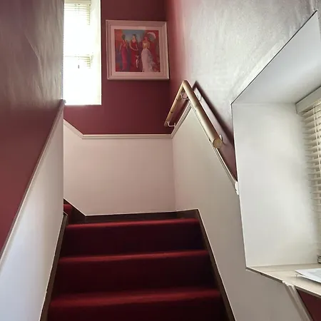 Number 6 Bank House Holiday home