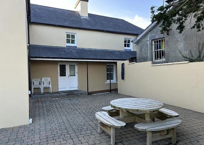 Number 6 Bank House Schull